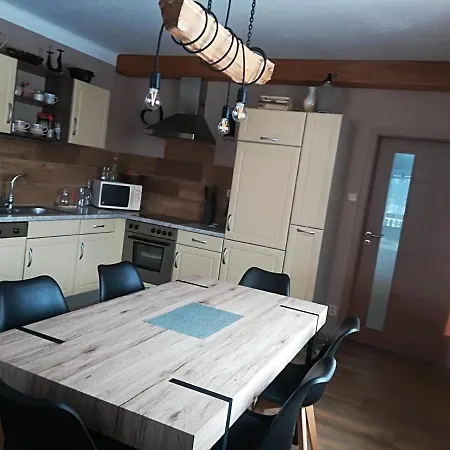 Dana Apartment *