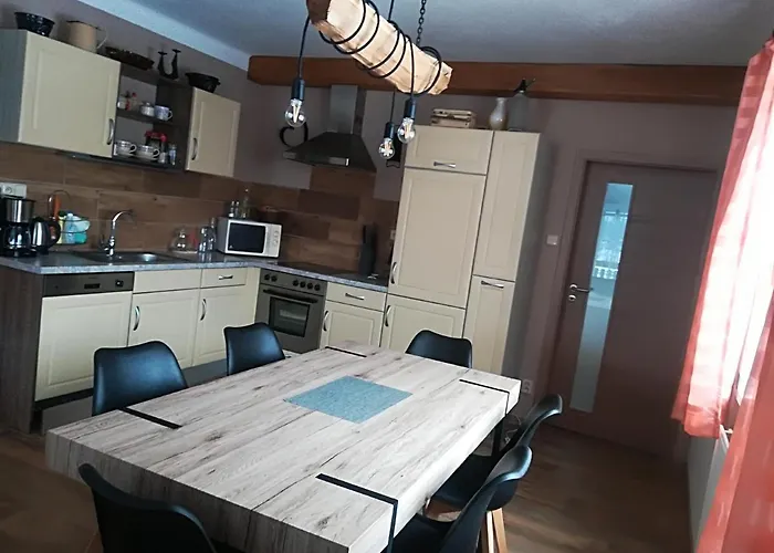 Dana Apartment *
